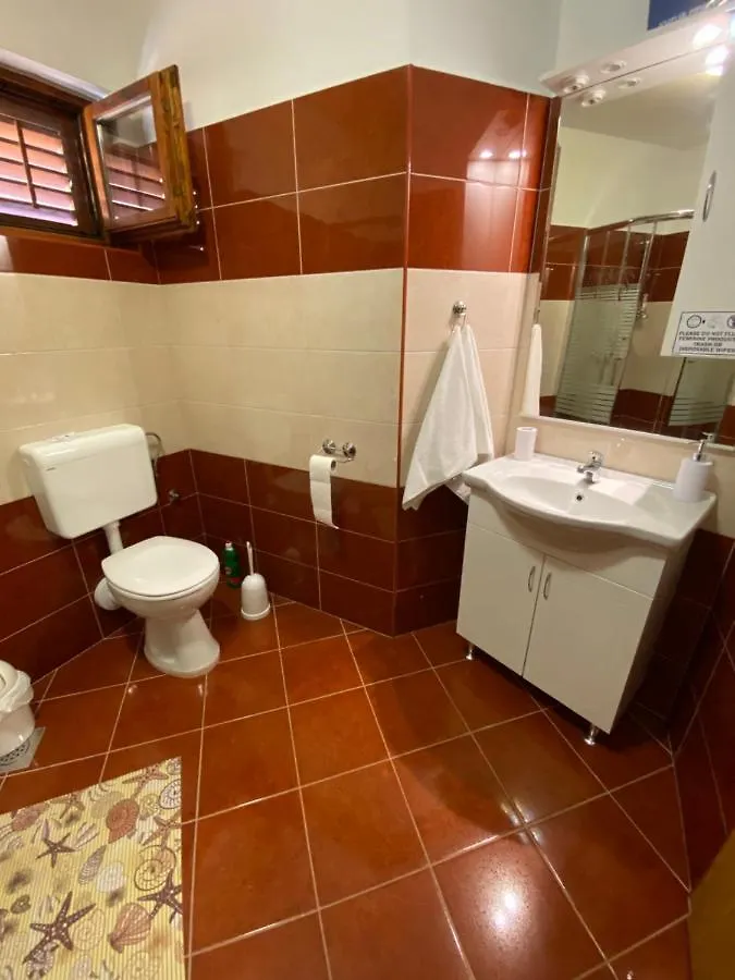 Spacious And Bright Two Bedroom Apartment With Outdoor Area Kastela Croatia
